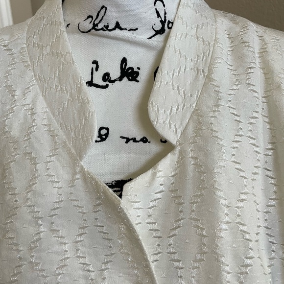 Plus Size Roz & Ali Ivory Textured Blazer NWT Size 2X - Picture 5 of 10